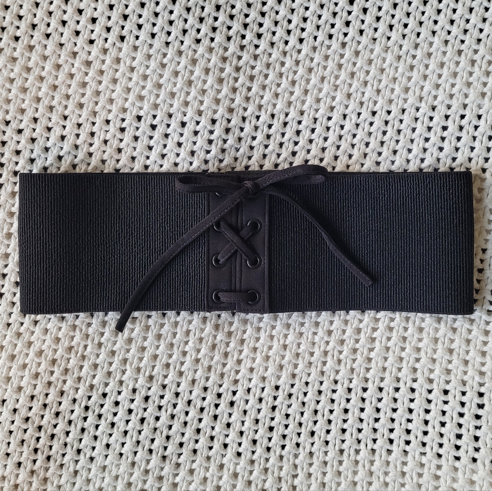 Express Corset-style Stretch Waist Belt w/ Snap Closure, Black